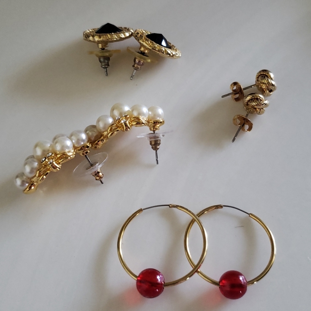 4 Earring - Picture 8 of 8